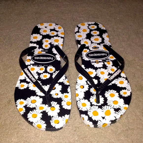 Havaianas Daisy Print Flip Flops - Picture 1 of 4